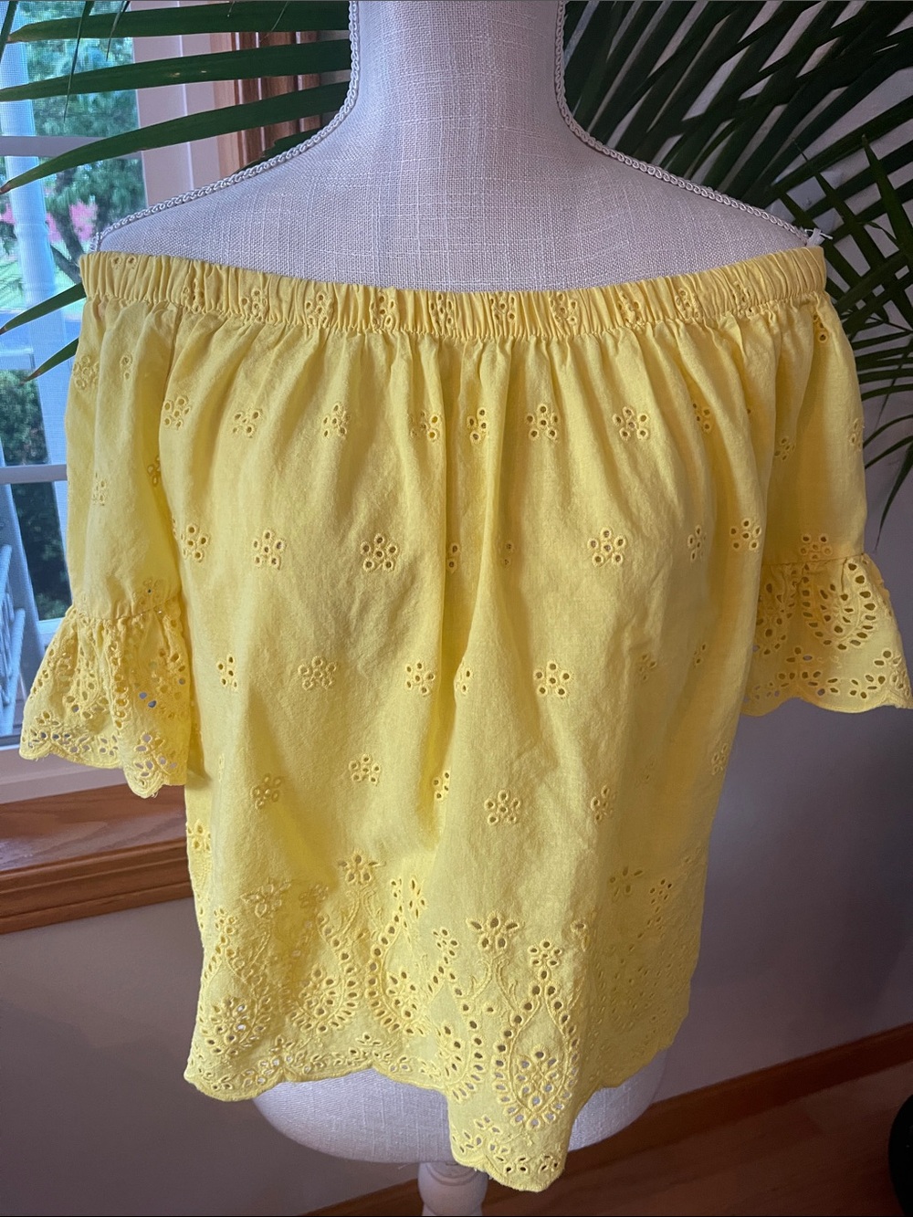 Women’s Yellow Eyelet Off-Shoulder Blouse